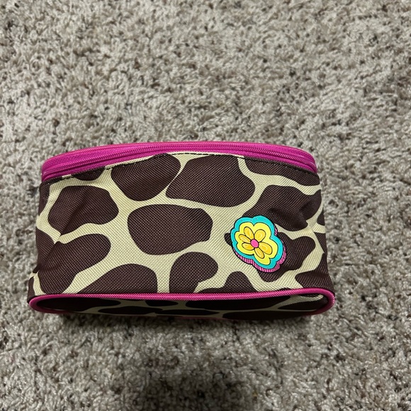 Carry case - Picture 3 of 3